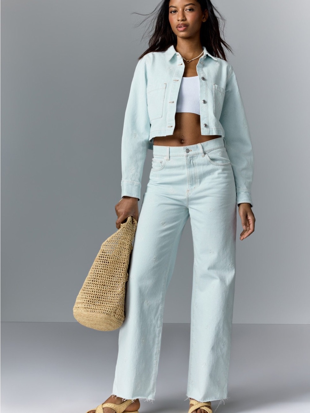Cropped Light Blue Button-Front Jacket - Picture 4 of 10